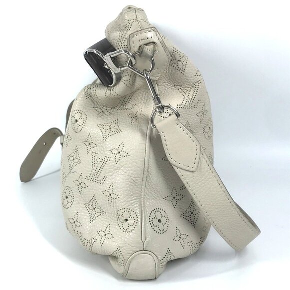 LOUIS VUITTON Beige Monogram Leather Shoulder Bag - Picture 4 of 16